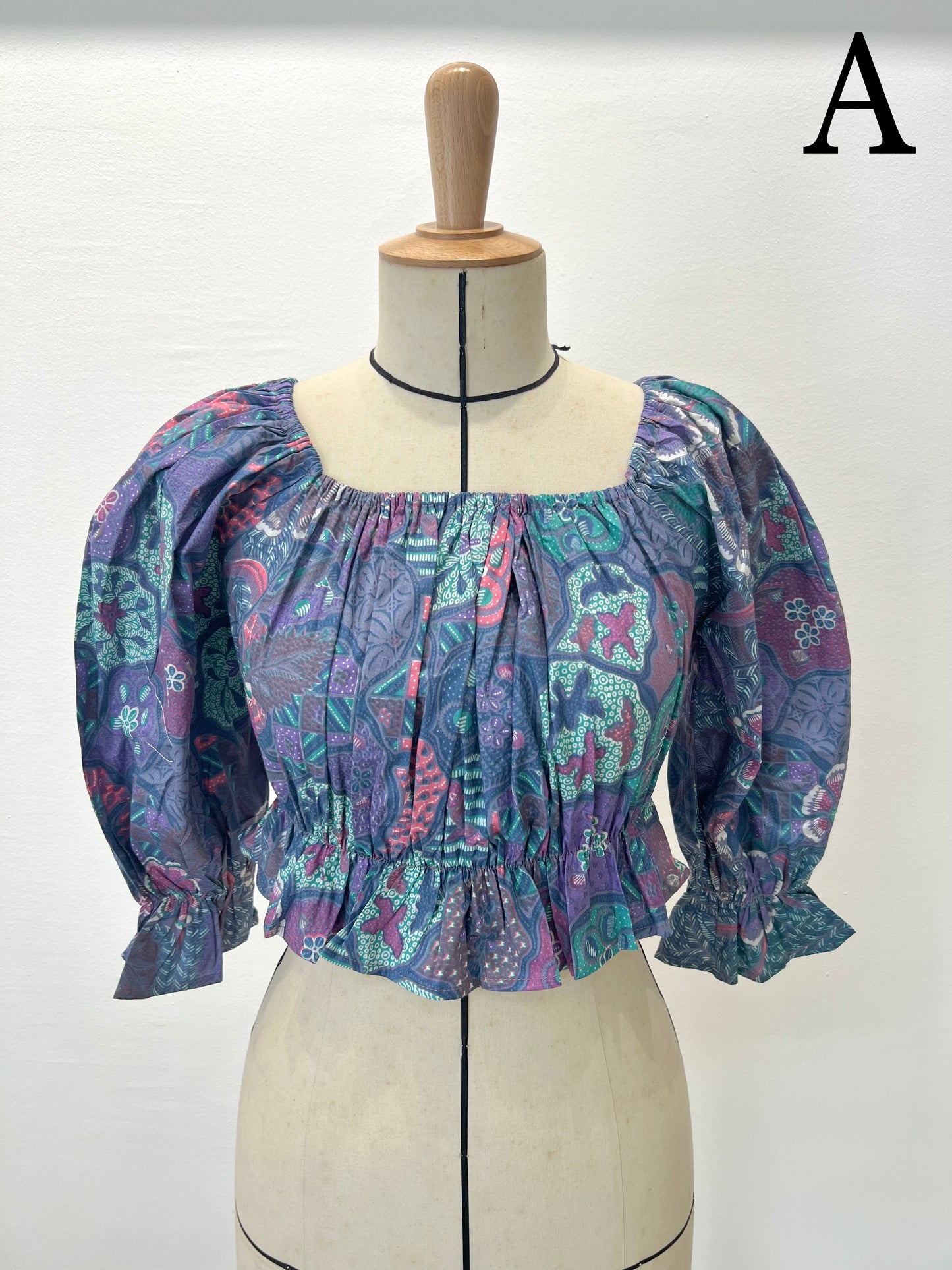 Inisaya Manis | Erin Top