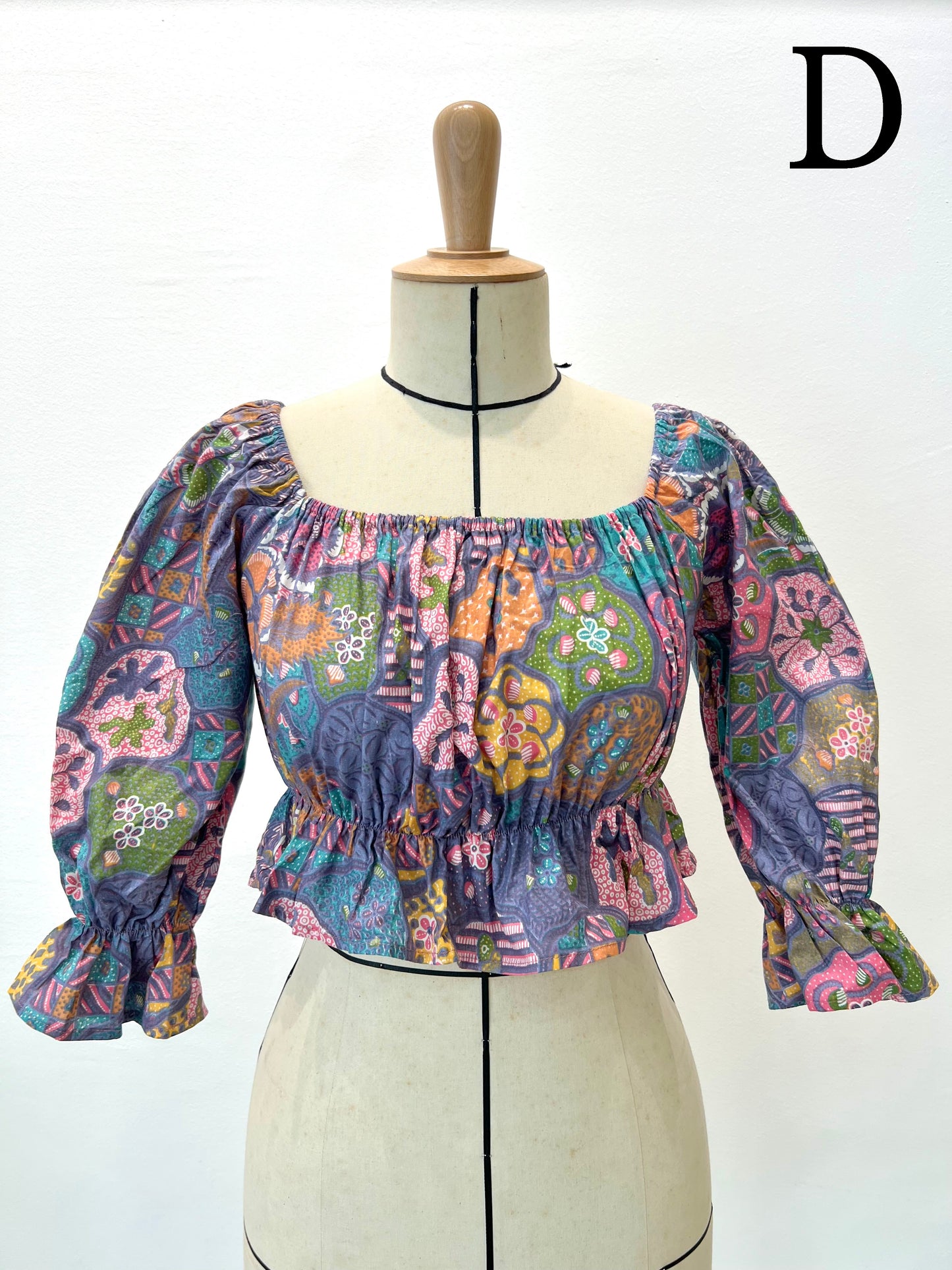 Inisaya Manis | Erin Top