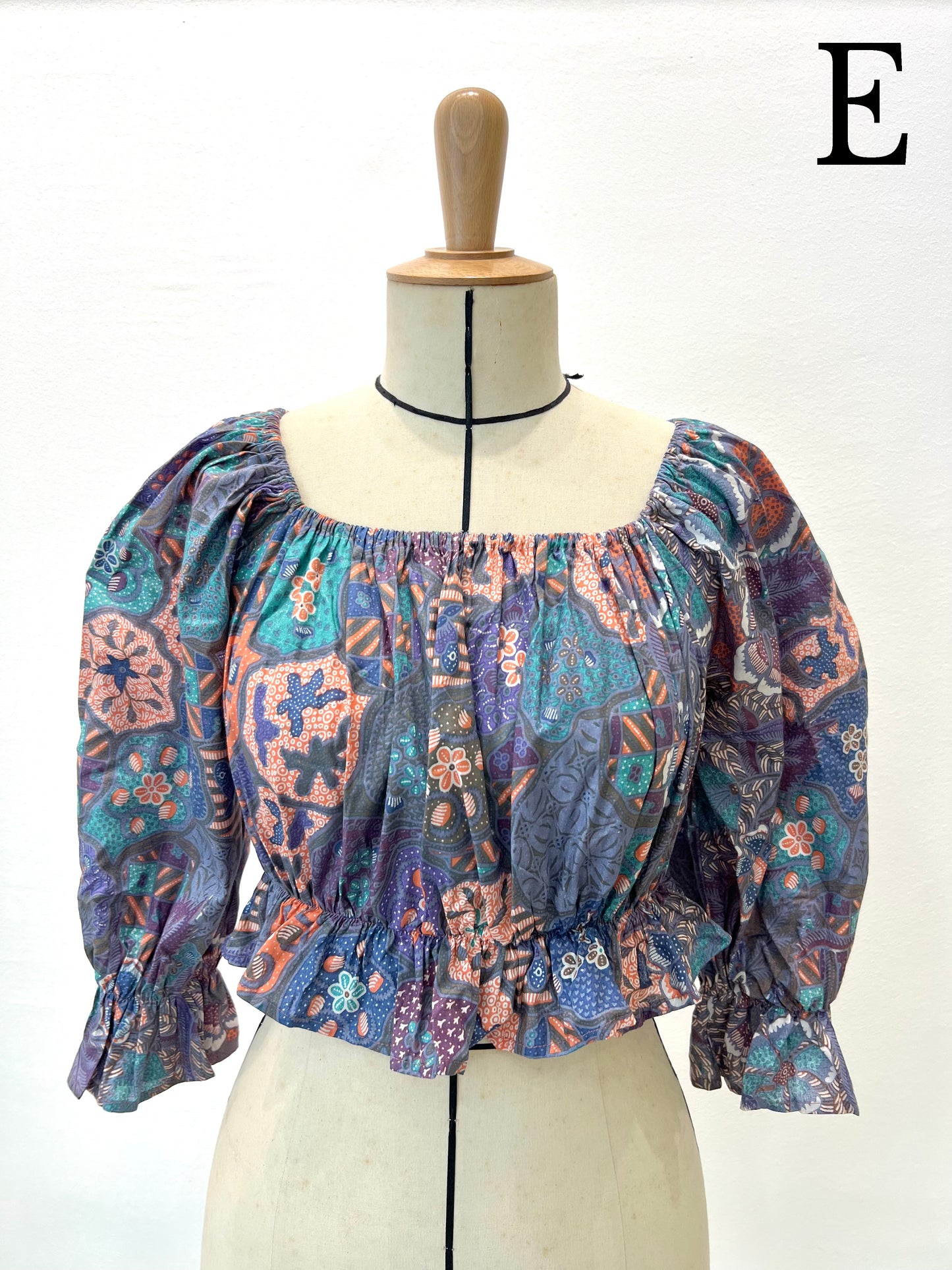 Inisaya Manis | Erin Top