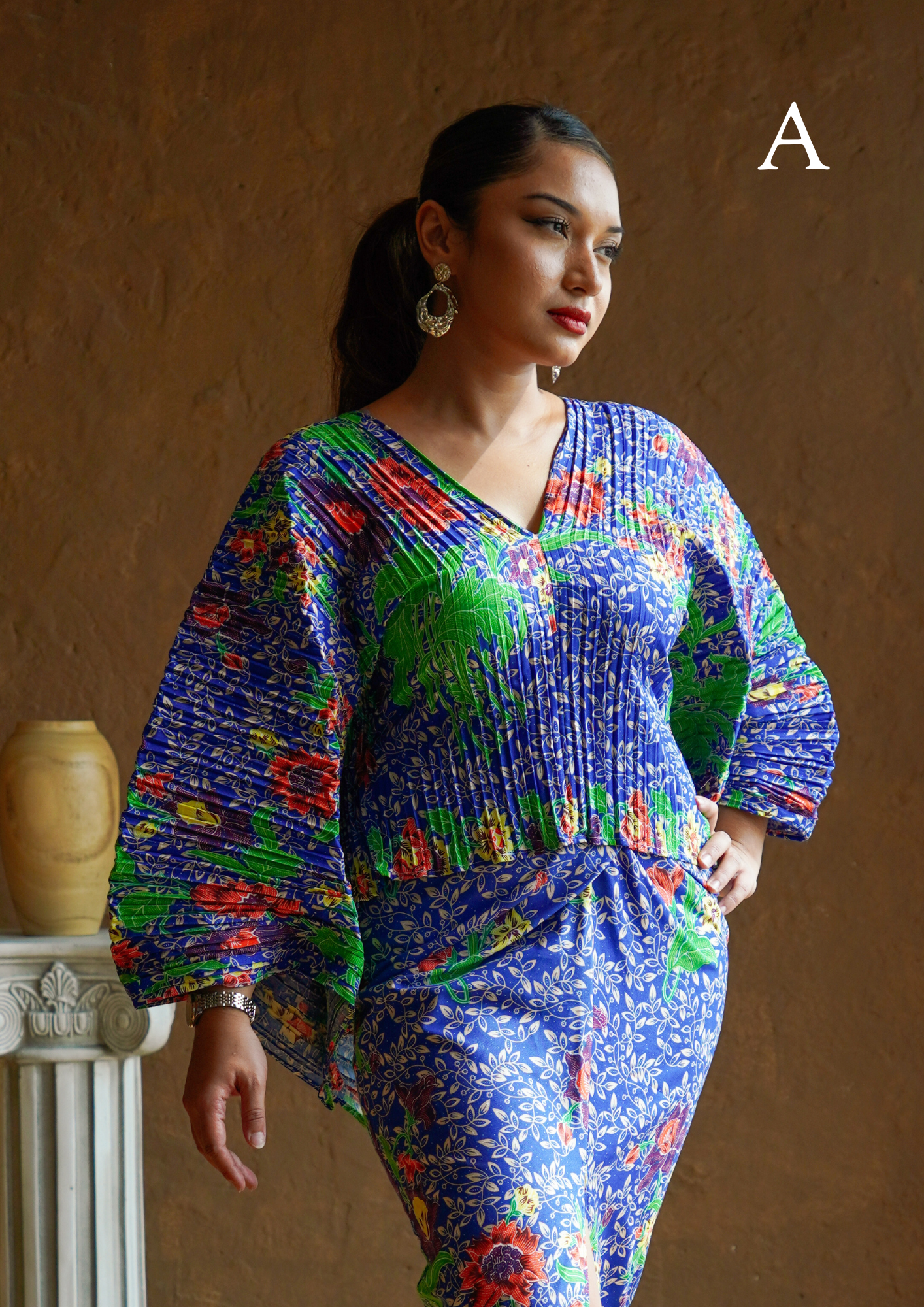 A inisaya : centrefold | Heather Top