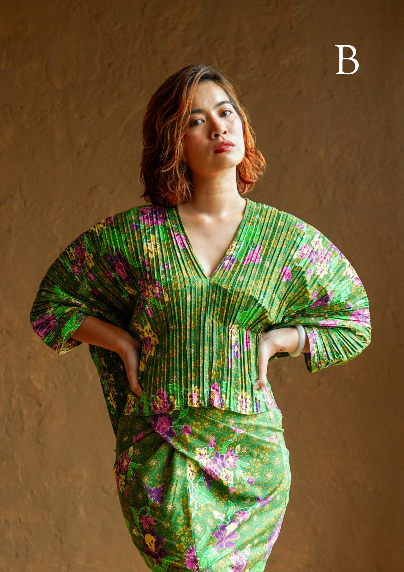 A inisaya : centrefold | Heather Top