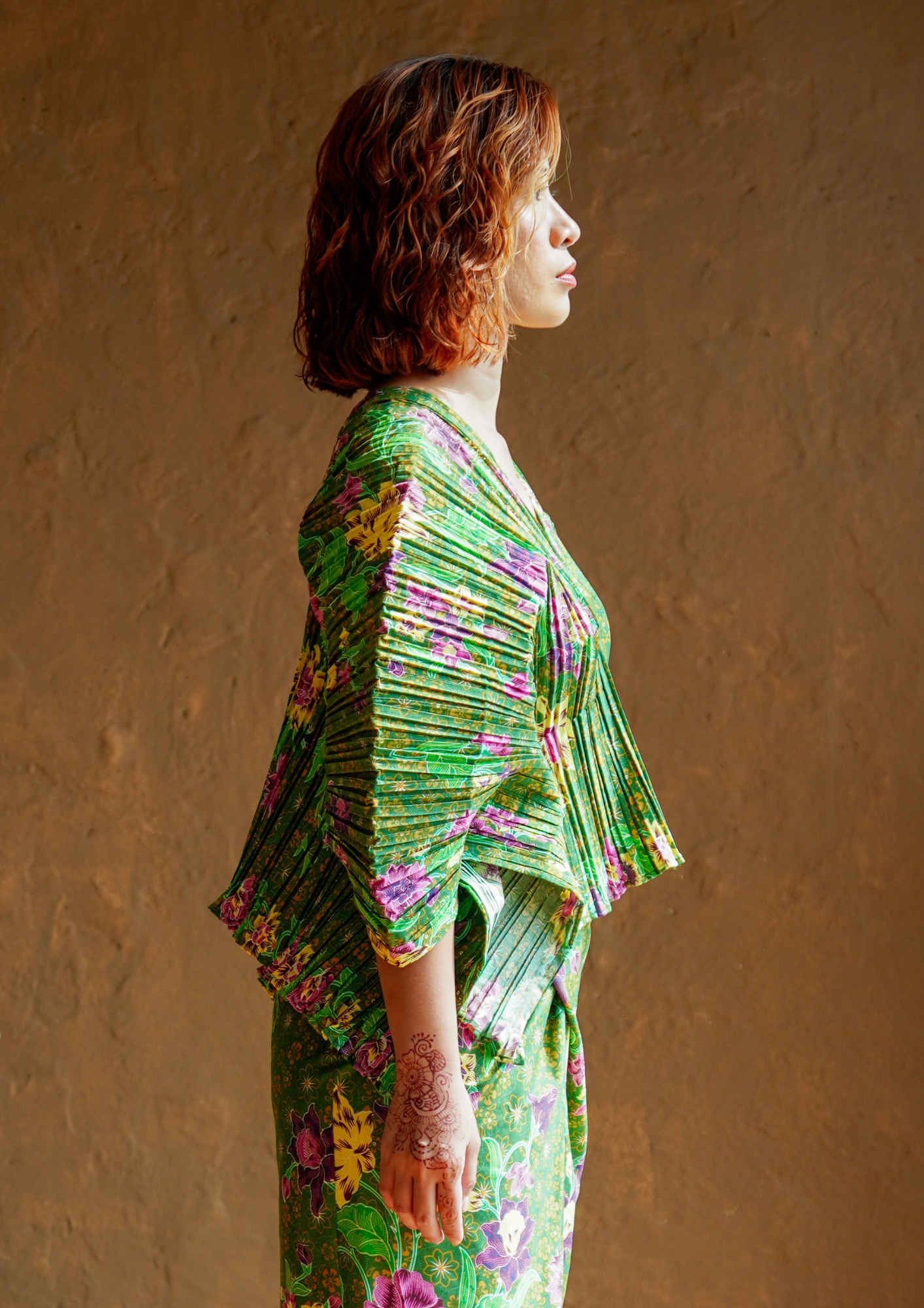 A inisaya : centrefold | Heather Top