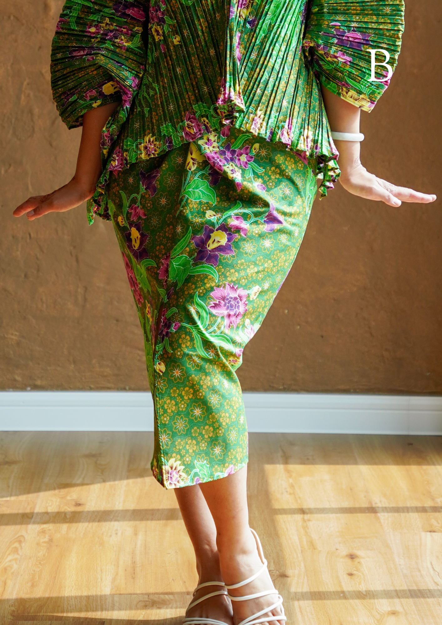 A inisaya : centrefold | Lily Skirt
