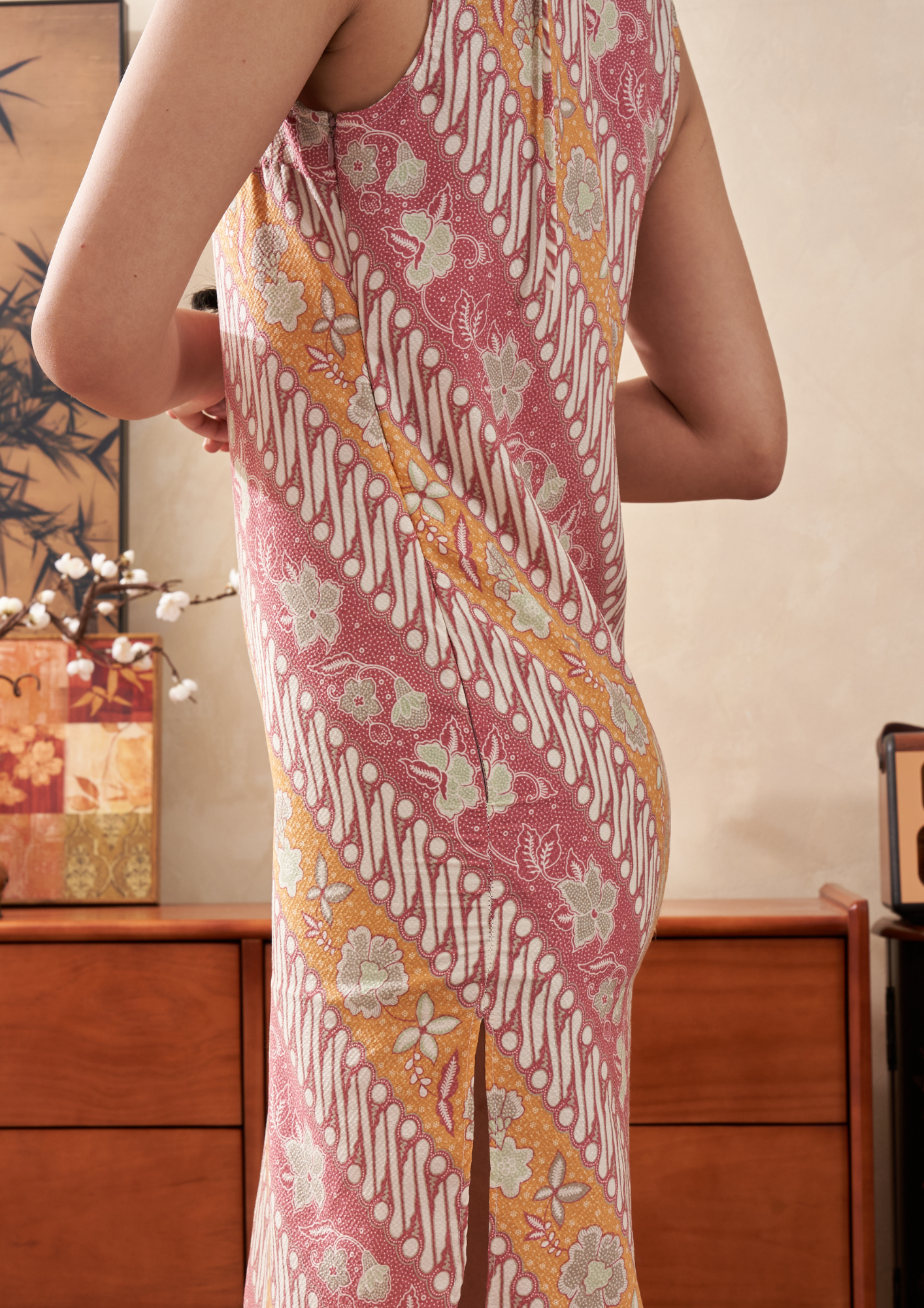 A Inisaya LNY 25 : Love | Ling Cheongsam ( SLEEVELESS )